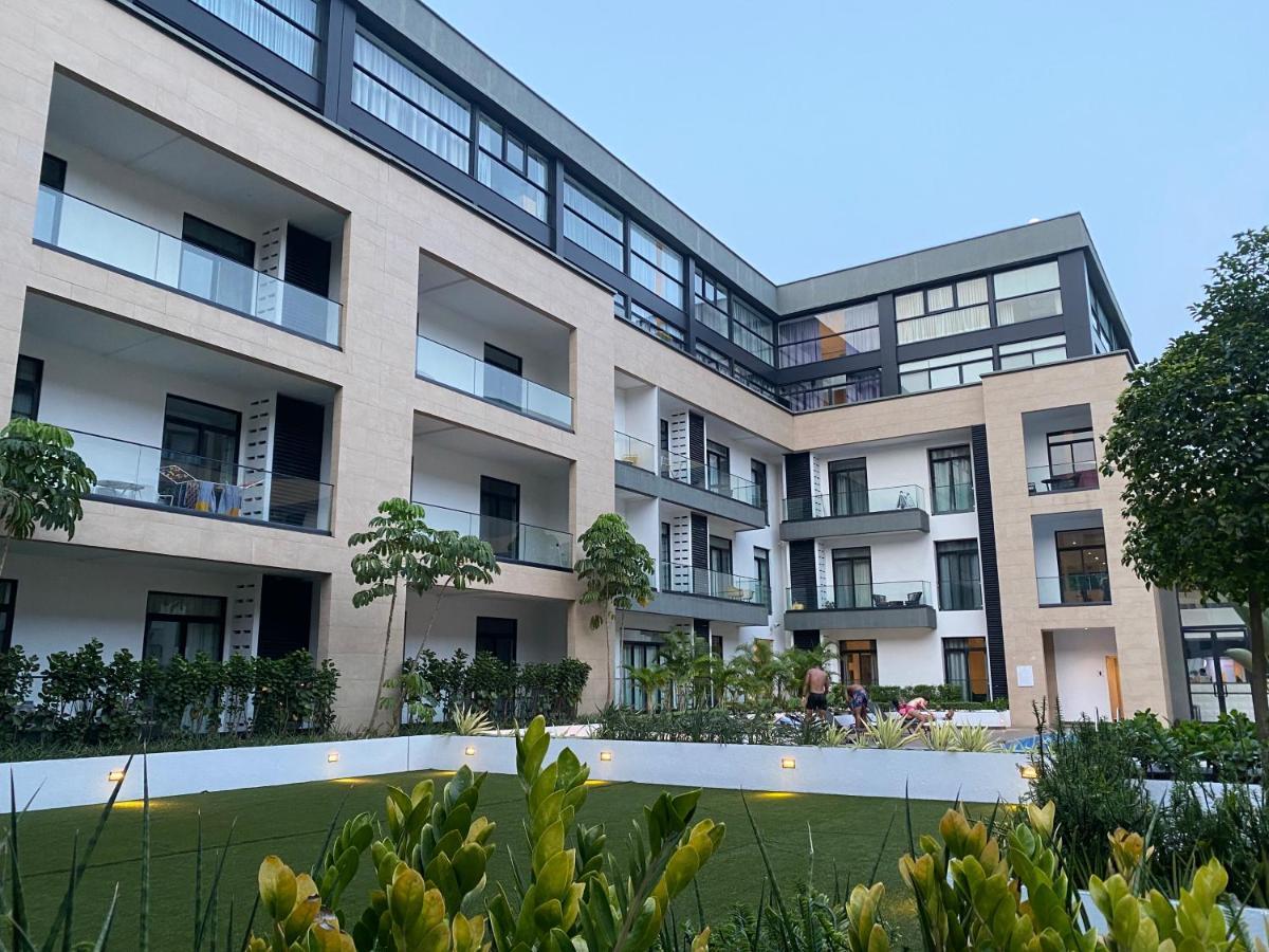 One Bedroom Apartment At A Embassy Gardens Cantonments Accra Exterior photo