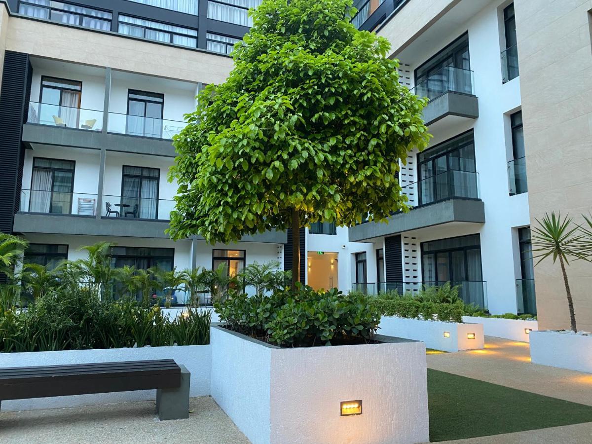 One Bedroom Apartment At A Embassy Gardens Cantonments Accra Exterior photo
