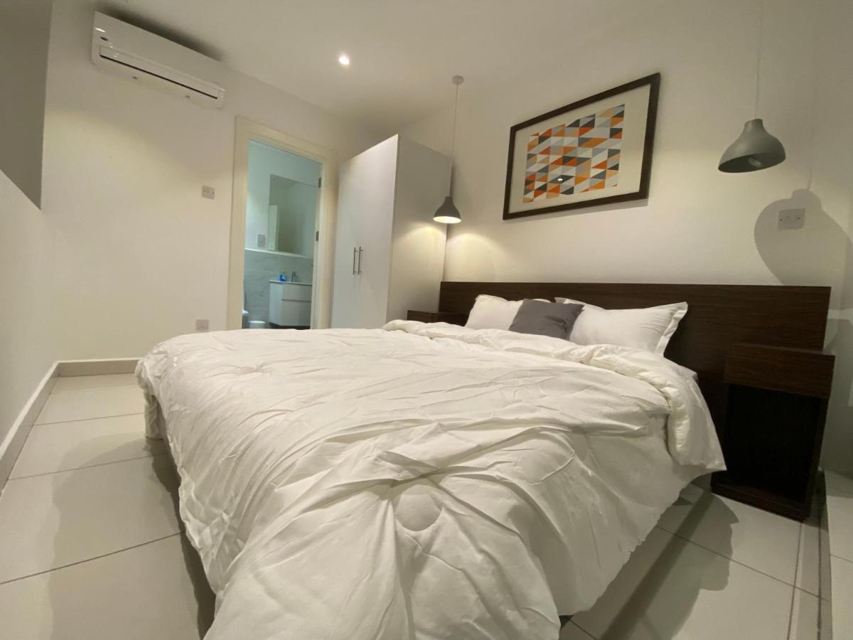 One Bedroom Apartment At A Embassy Gardens Cantonments Accra Exterior photo